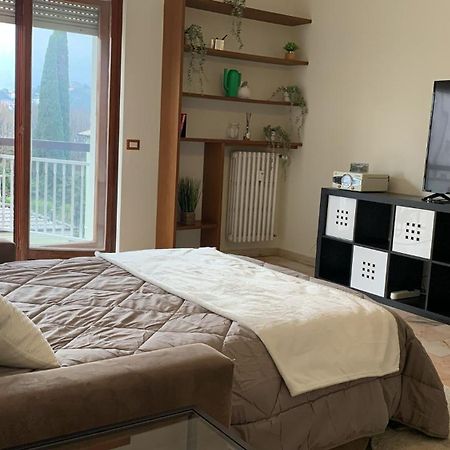 Апартаменты Big Deluxe Apts Italian Style Lake&Terrace Лекко Экстерьер фото
